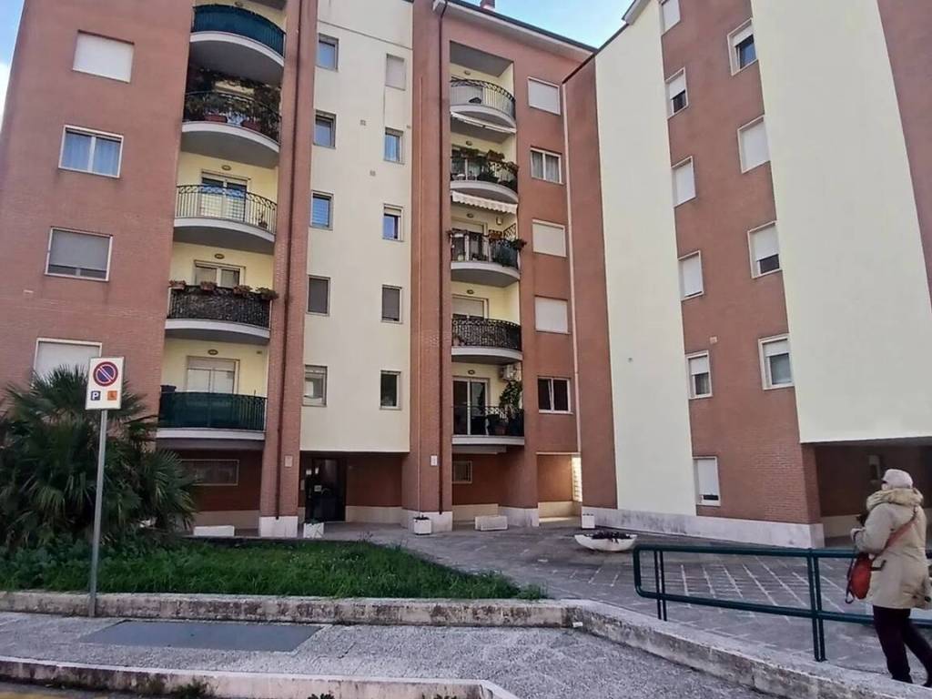 appartamento in vendita a Campobasso in zona Vazzieri