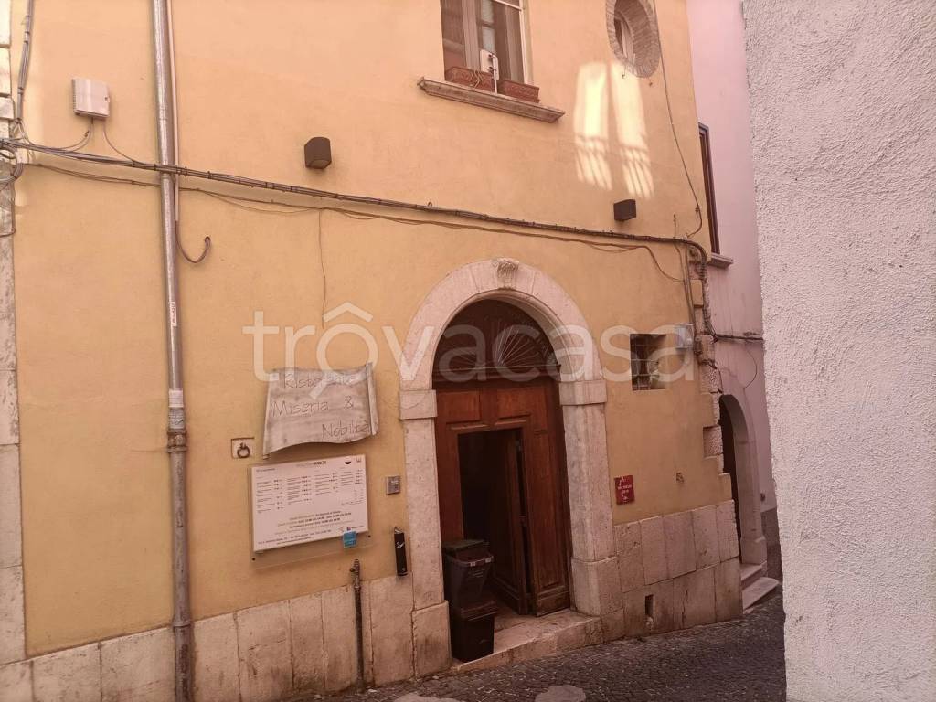 negozio in vendita a Campobasso in zona Centro Città
