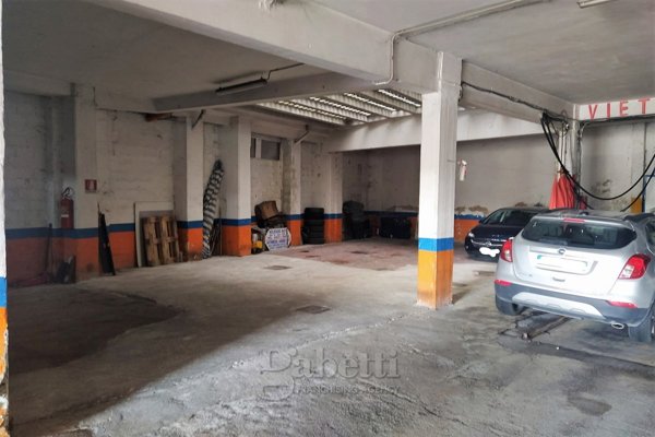locale di sgombero in vendita a Campobasso