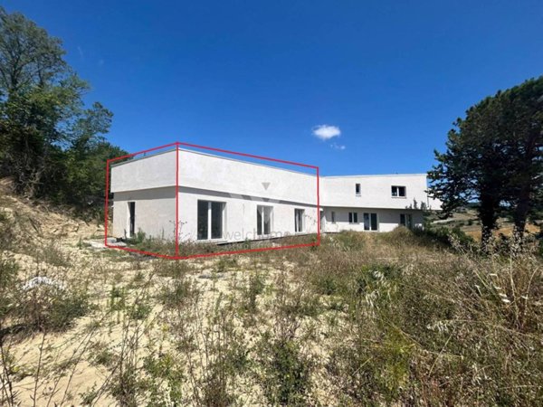 casa indipendente in vendita a Campobasso in zona Centro Città
