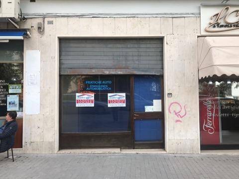 negozio in vendita a Campobasso in zona Centro Città