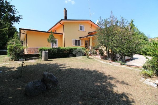 casa indipendente in vendita a Campobasso in zona Fossato Cupo