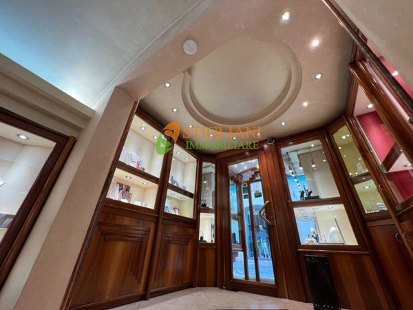 negozio in vendita a Campobasso in zona Centro Città