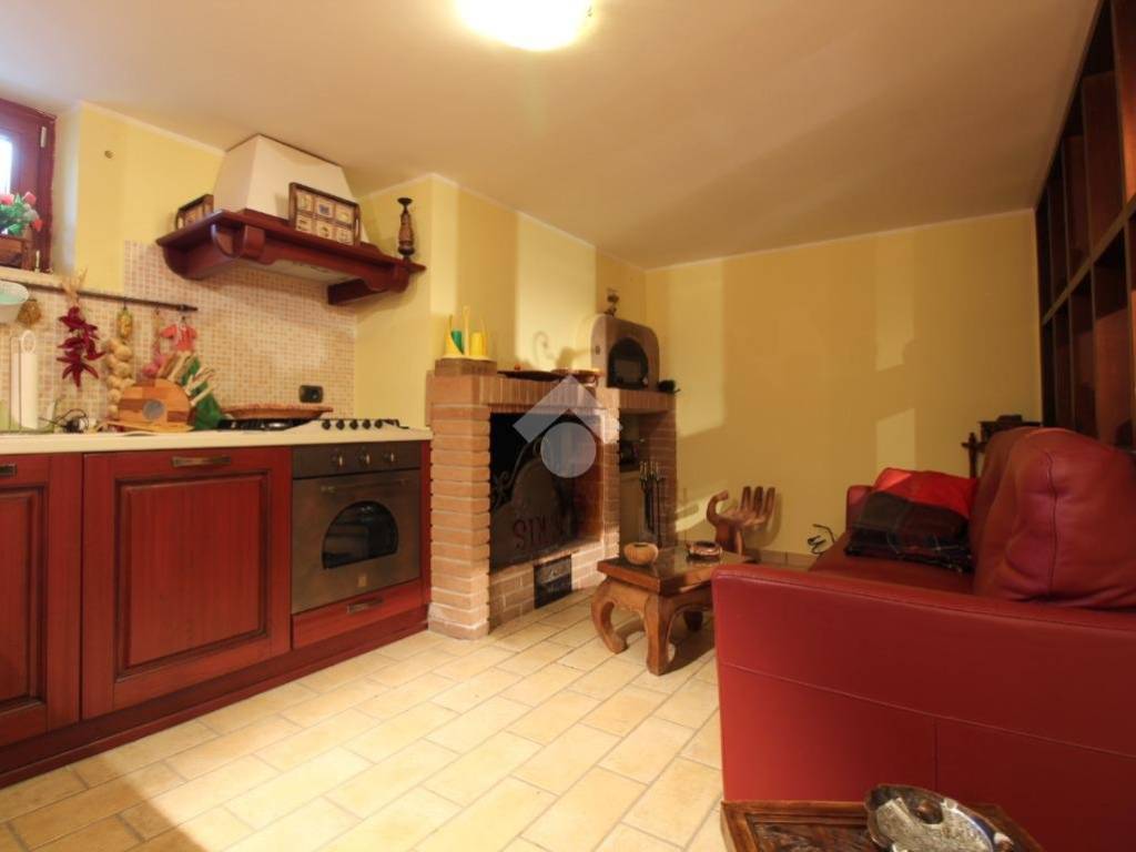 casa indipendente in vendita a Campobasso in zona Vazzieri