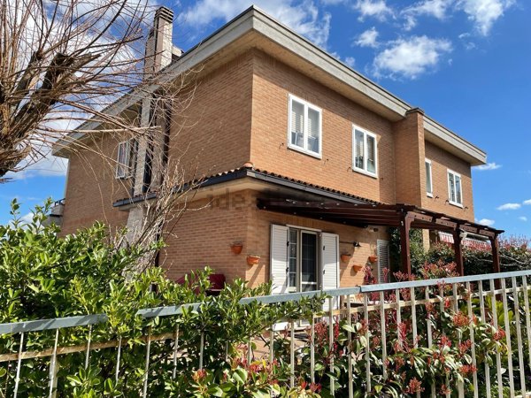 casa indipendente in vendita a Campobasso