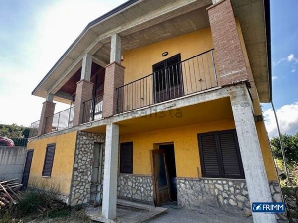 appartamento in vendita a Campobasso in zona Coste di Oratino