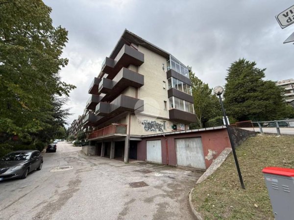 appartamento in vendita a Campobasso in zona Vazzieri