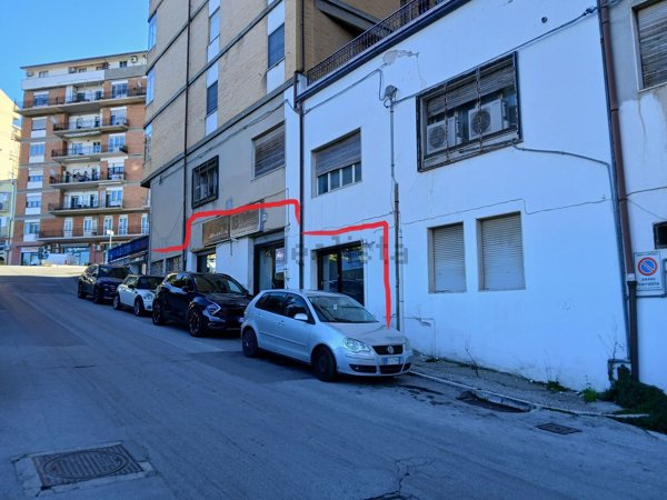 locale commerciale in vendita a Campobasso