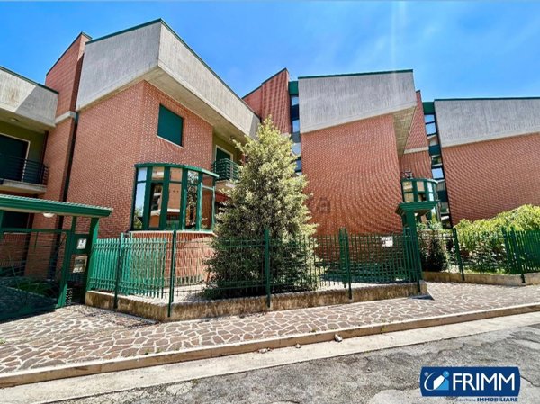 casa indipendente in vendita a Campobasso