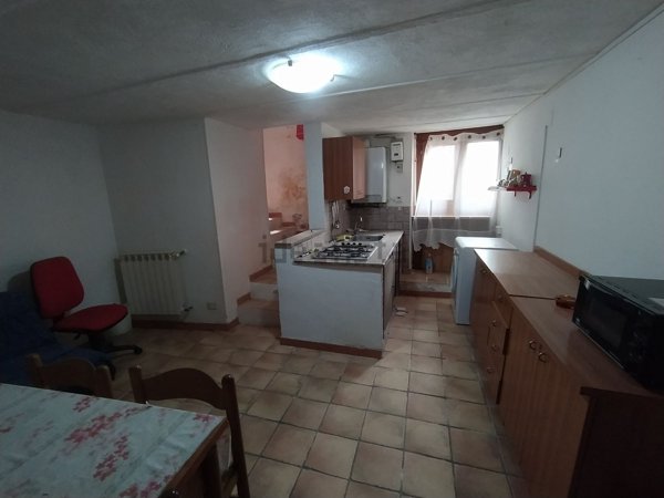 casa indipendente in vendita a Campobasso in zona Centro Città