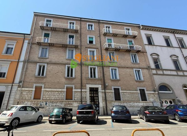 ufficio in vendita a Campobasso in zona Centro Città