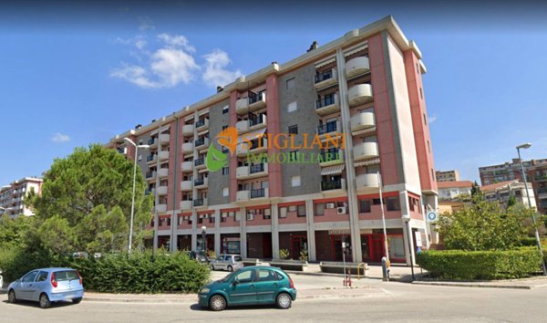 locale commerciale in vendita a Campobasso in zona Centro Città