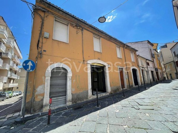 negozio in vendita a Campobasso in zona Centro Città