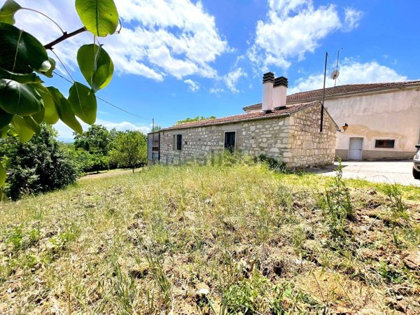 casa indipendente in vendita a Campobasso