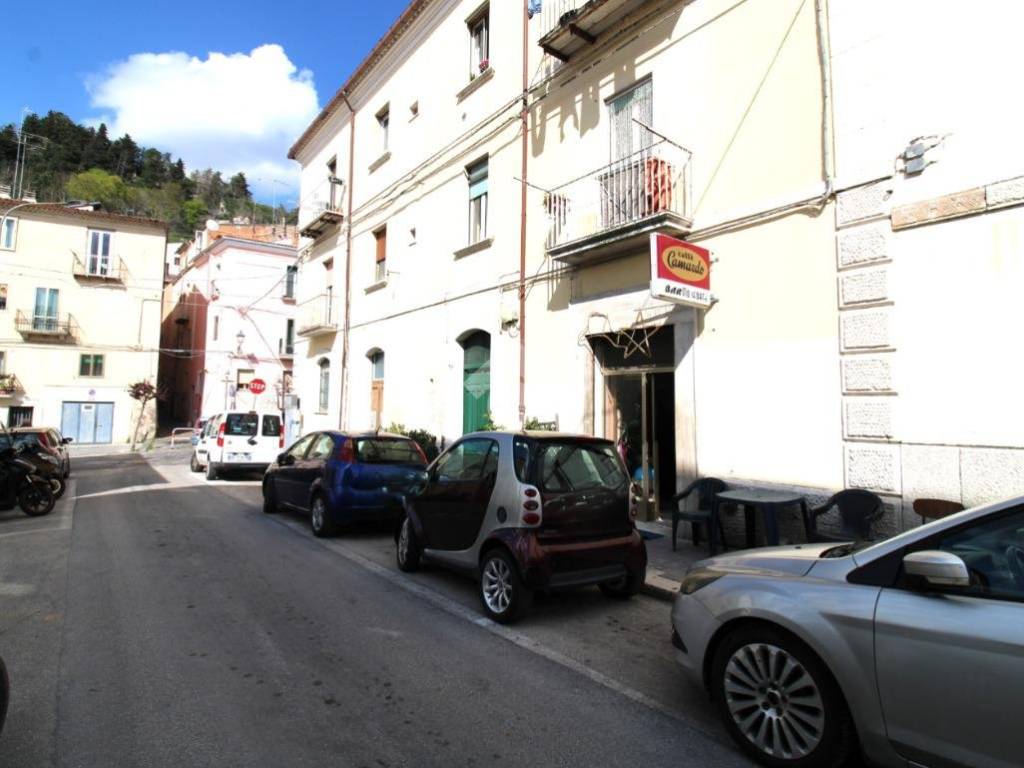 locale commerciale in vendita a Campobasso in zona Centro Città
