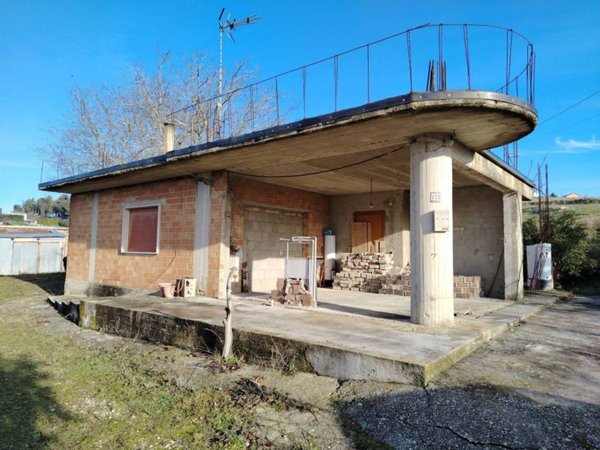 casa indipendente in vendita a Campobasso