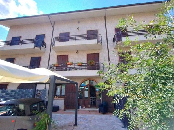 casa indipendente in vendita a Campobasso in zona Vazzieri