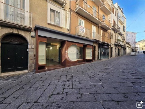 casa indipendente in vendita a Campobasso in zona Centro Città