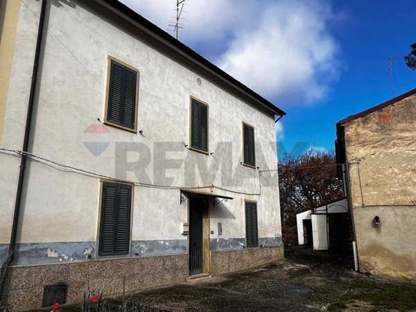 casa indipendente in vendita a Campobasso in zona Tappino
