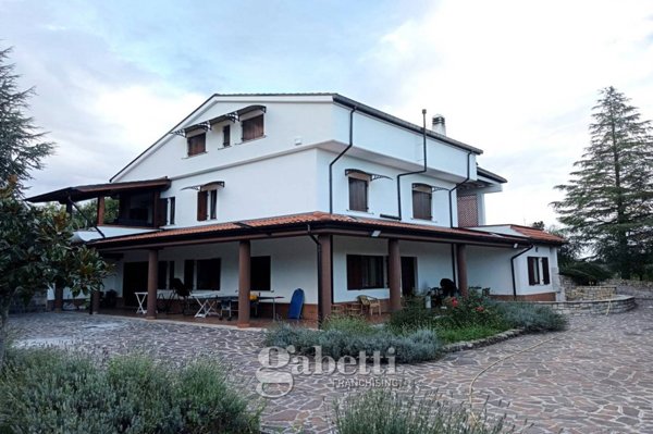 casa indipendente in vendita a Campobasso in zona Fossato Cupo