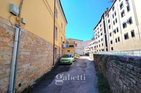 appartamento in vendita a Campobasso in zona Centro Città