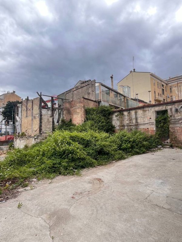 negozio in vendita a Campobasso in zona Centro Città