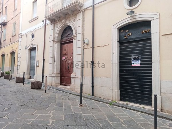 locale commerciale in vendita a Campobasso