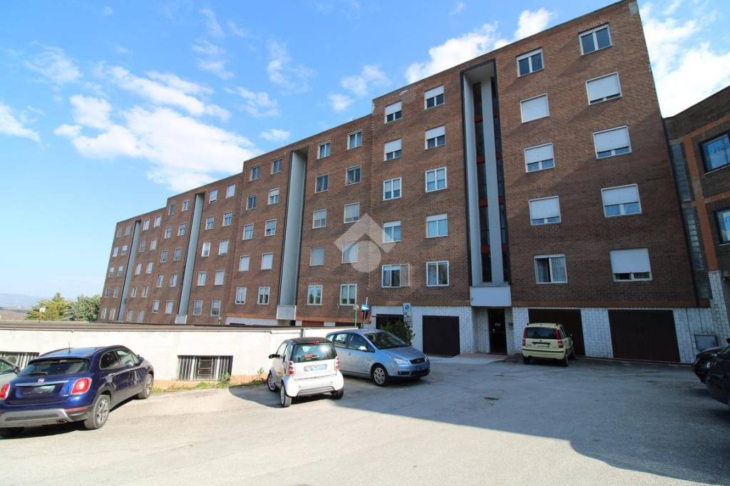 appartamento in vendita a Campobasso in zona Colle dell'Orso