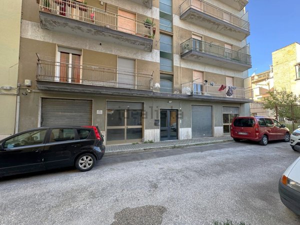 locale commerciale in vendita a Campobasso in zona Centro Città