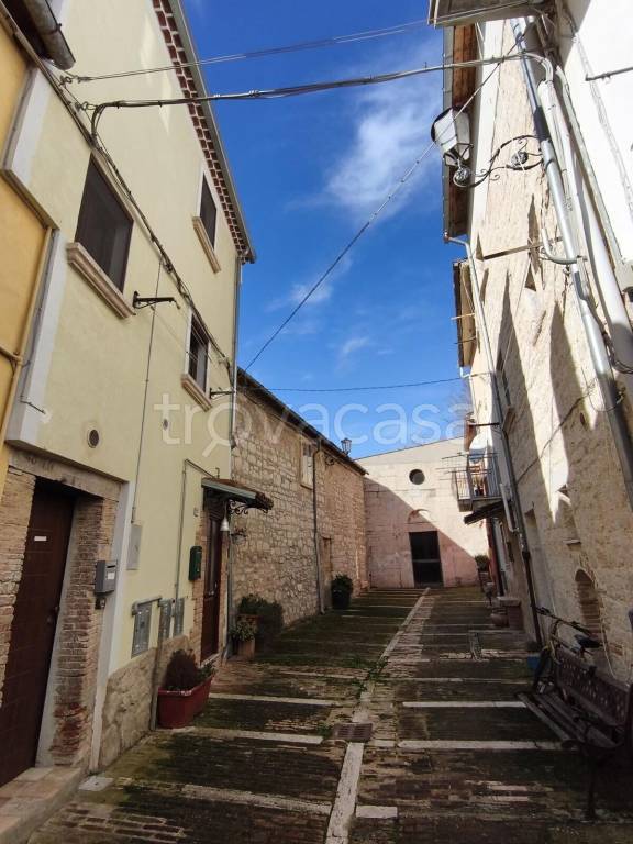 casa indipendente in vendita a Campobasso in zona Centro Città