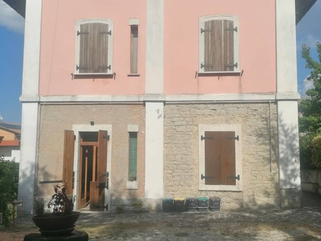 casa indipendente in vendita a Campobasso