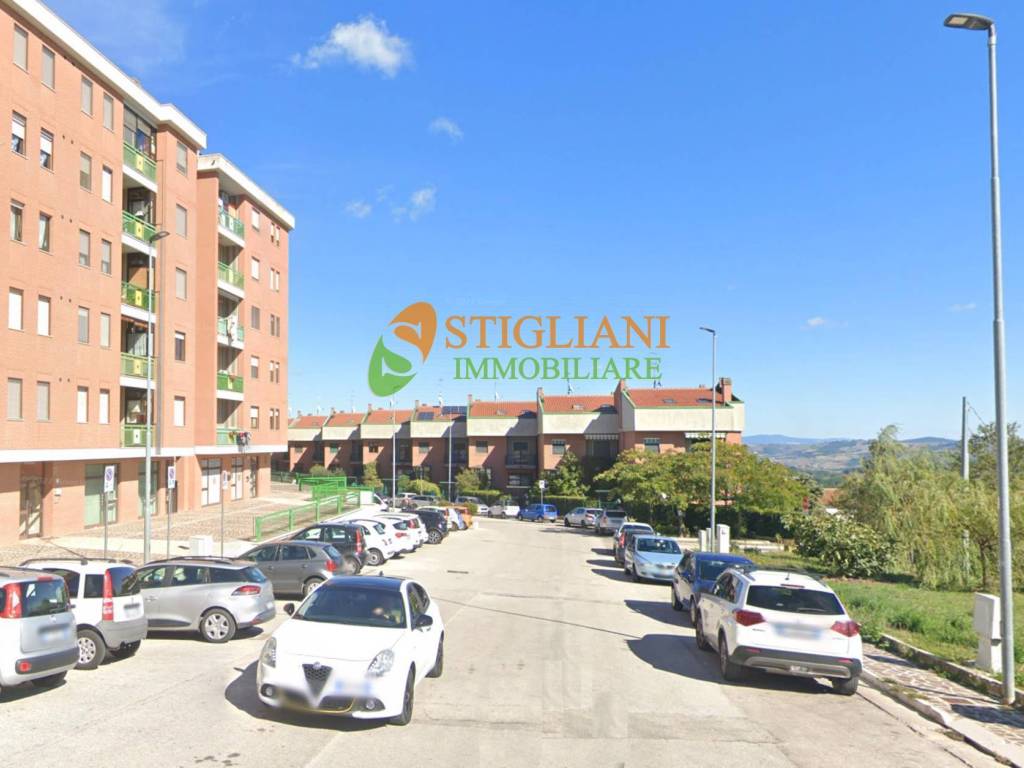 casa indipendente in vendita a Campobasso in zona Centro Città