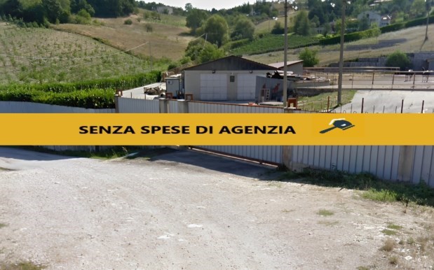 locale commerciale in vendita a Campobasso in zona Tappino