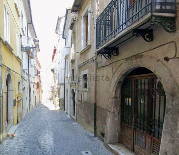 negozio in vendita a Campobasso in zona Centro Città