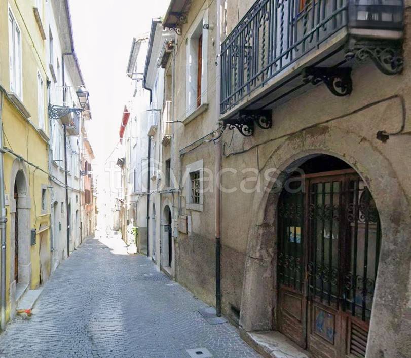 negozio in vendita a Campobasso in zona Centro Città