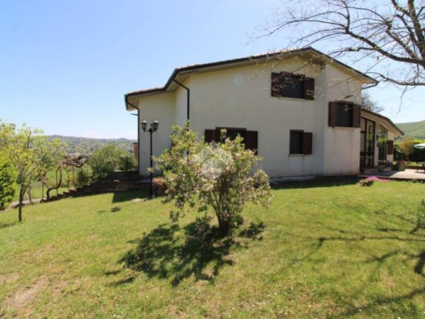 casa indipendente in vendita a Campobasso in zona Tappino