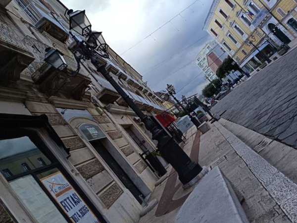 negozio in vendita a Campobasso in zona Centro Città