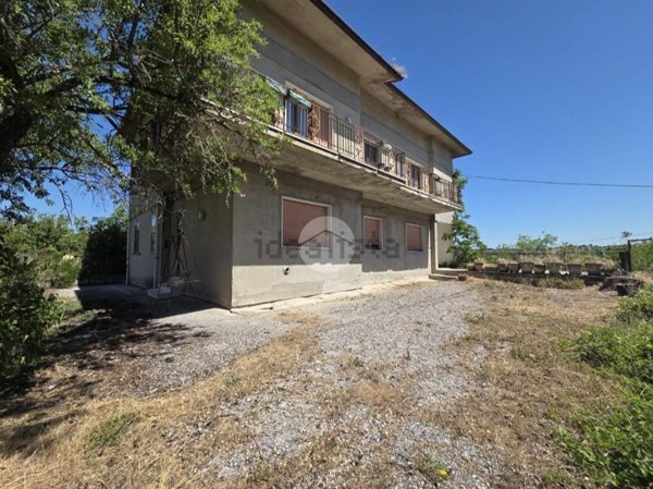 casa indipendente in vendita a Campobasso in zona Casello Ferroviario