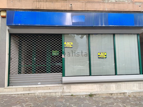locale commerciale in vendita a Campobasso in zona Centro Città