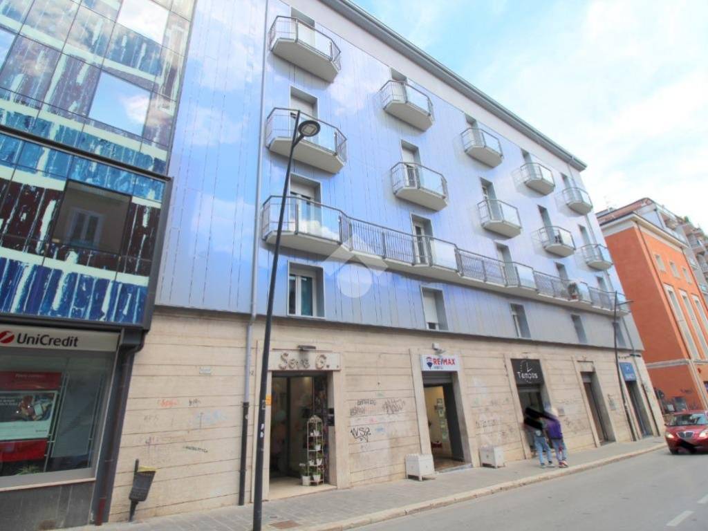 casa indipendente in vendita a Campobasso in zona Centro Città