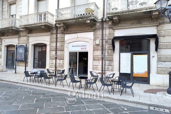 negozio in vendita a Campobasso in zona Centro Città