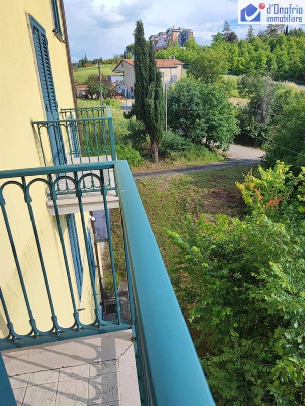 casa indipendente in vendita a Campobasso in zona Centro Città