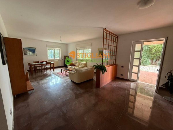 casa indipendente in vendita a Campobasso in zona Vazzieri