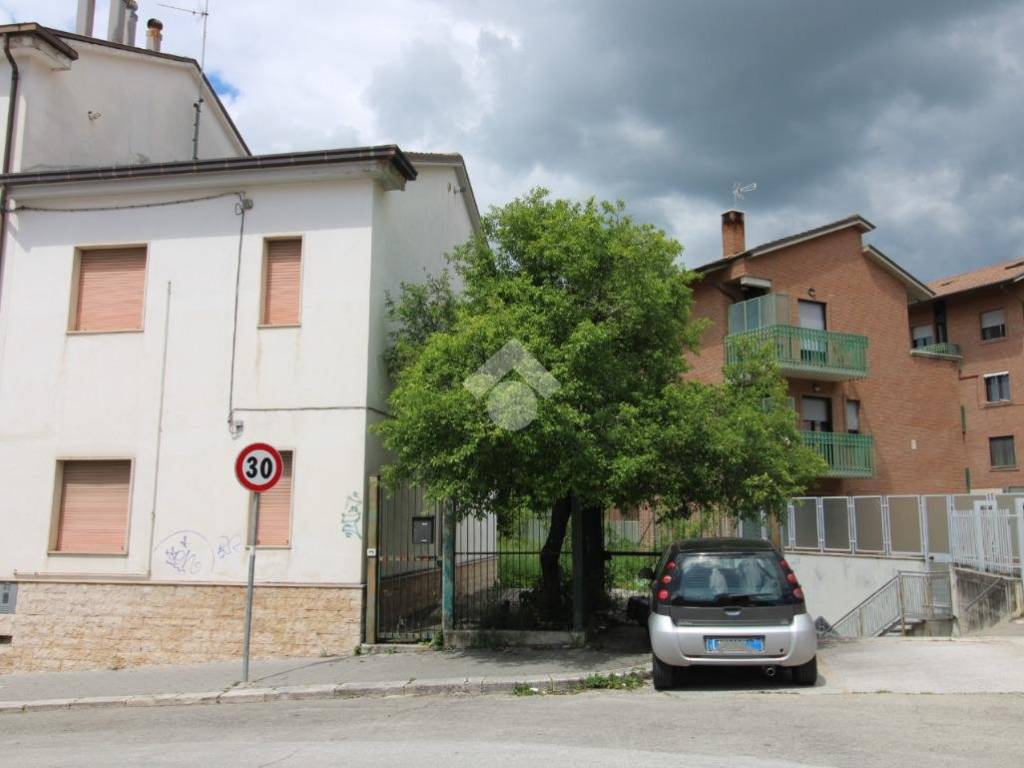 casa indipendente in vendita a Campobasso