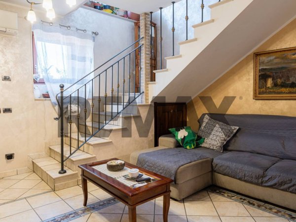 casa indipendente in vendita a Campobasso in zona Centro Città