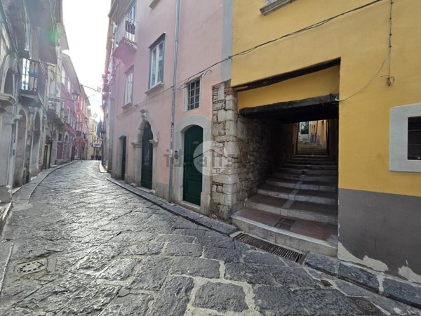 casa indipendente in vendita a Campobasso