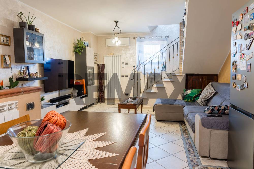 casa indipendente in vendita a Campobasso in zona Centro Città