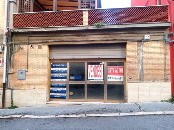 locale di sgombero in vendita a Campobasso in zona Centro Città