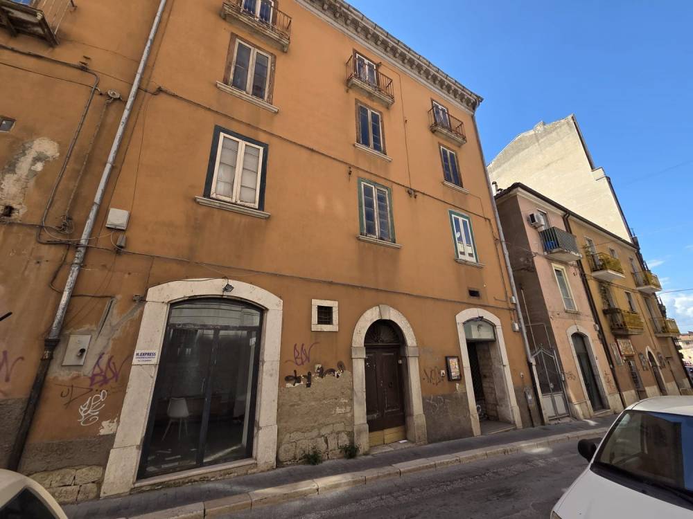 attivita commerciale in vendita a Campobasso in zona Centro Città