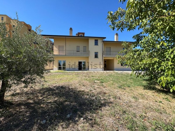 casa indipendente in vendita a Campobasso in zona Colle dell'Orso